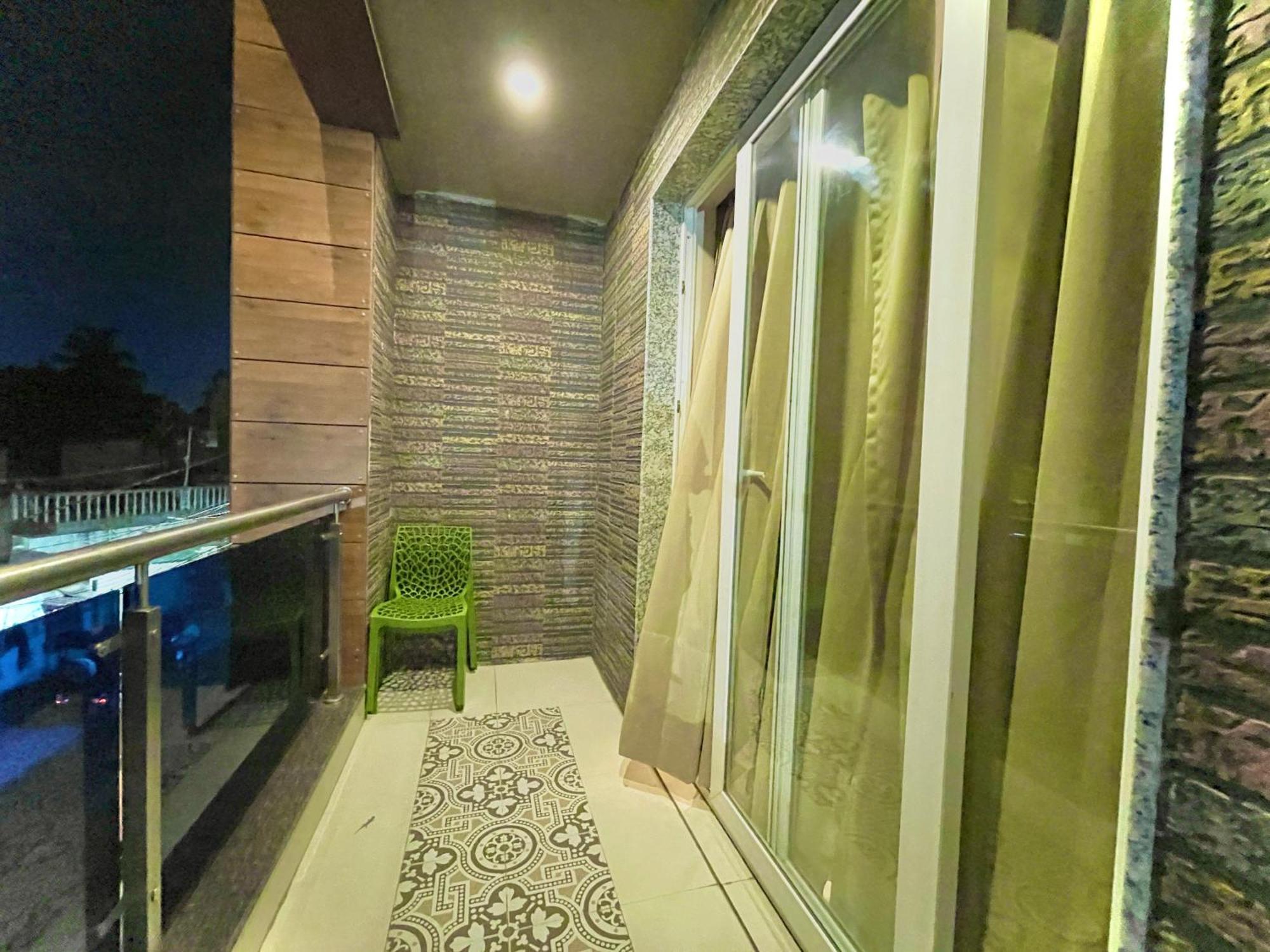 Hotel Kuber Palace ! Puri Near-Sea-Beach-And-Temple Fully-Air-Conditioned-Hotel With-Lift-And-Parking-Facility Екстериор снимка