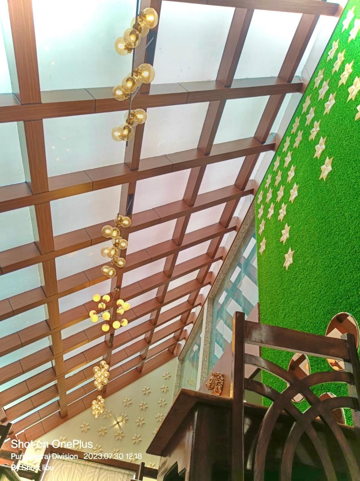 Hotel Kuber Palace ! Puri Near-Sea-Beach-And-Temple Fully-Air-Conditioned-Hotel With-Lift-And-Parking-Facility Екстериор снимка